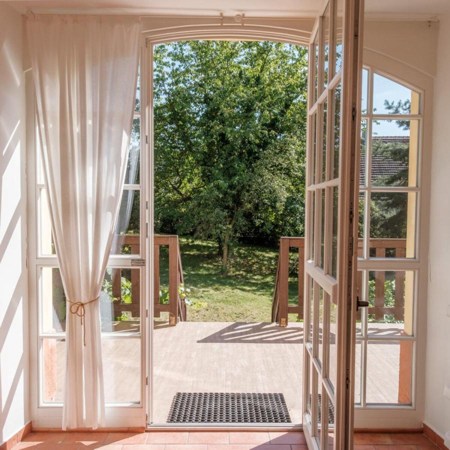 Penzion Pod Kalvarii Hotel Úštěk Exterior foto